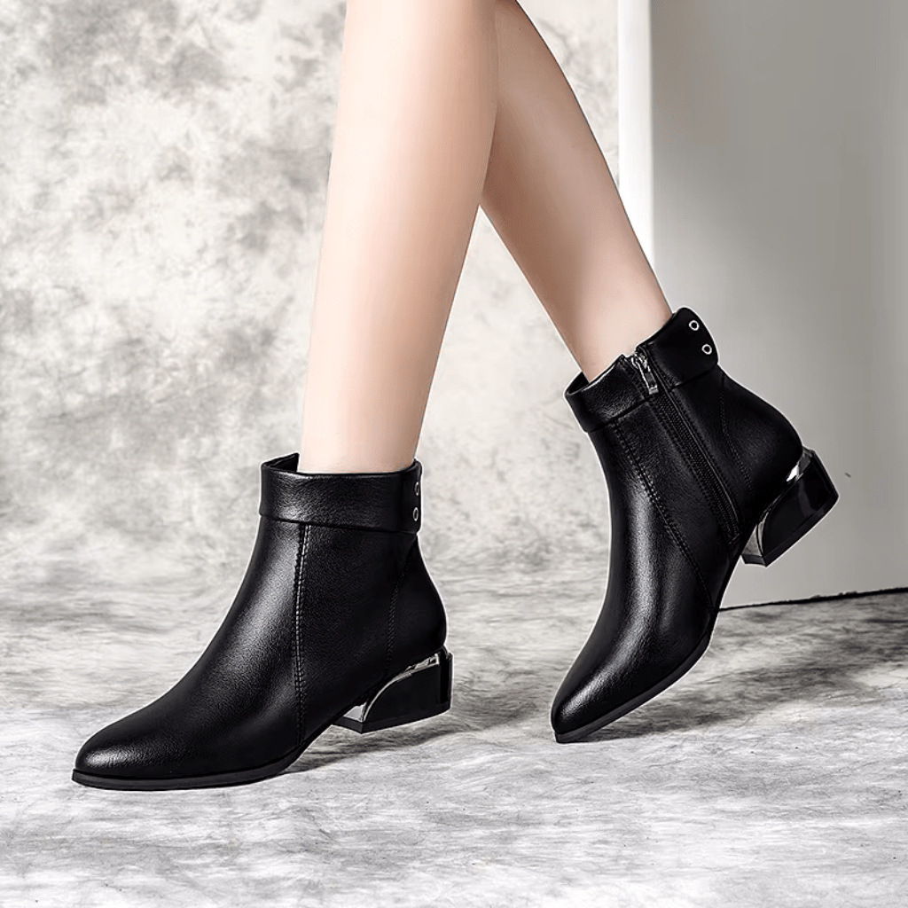 bota-feminina-de-couro-britanico-5242562 - Kabani