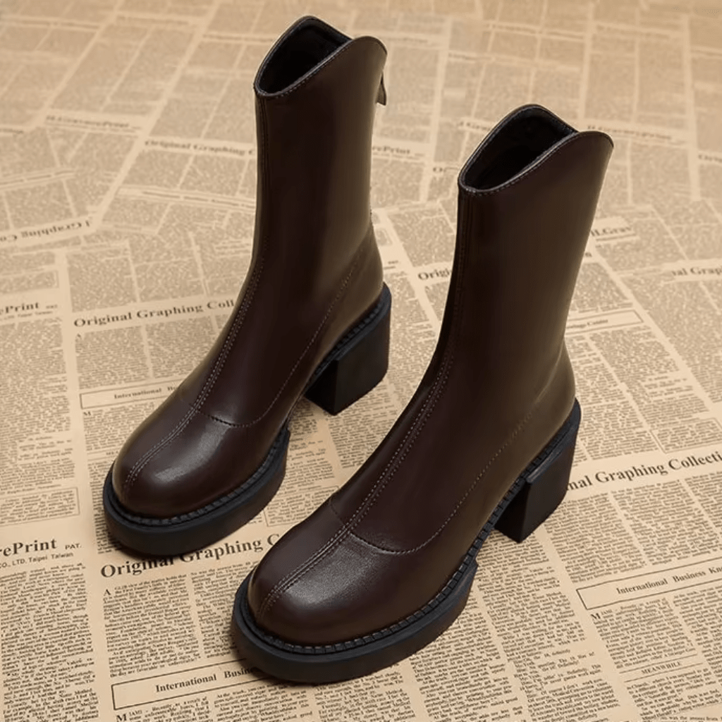bota-feminina-de-couro-com-salto-collen-6585768 - Kabani