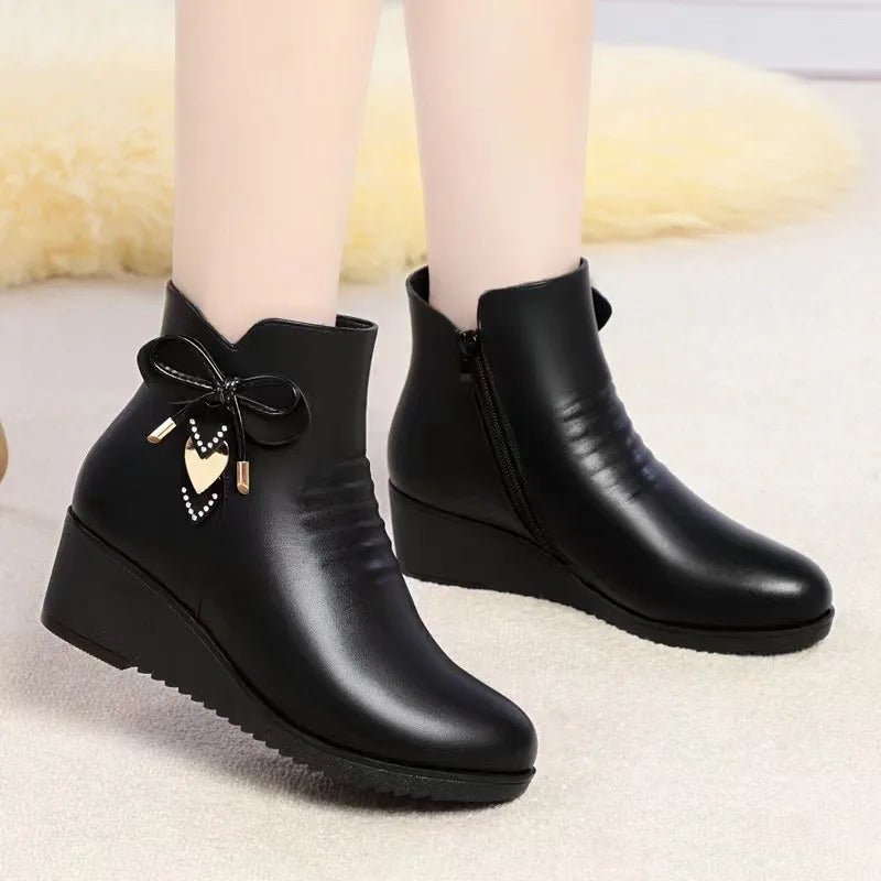bota-feminina-de-couro-forrada-inverno-9952897 - Kabani