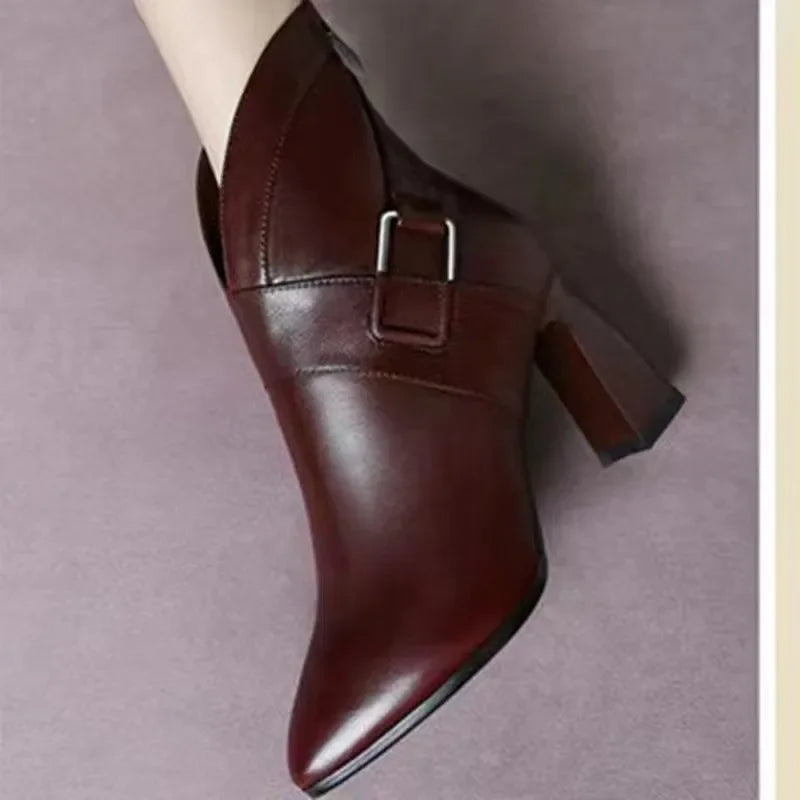 Bota Feminina de Couro Casual Rubie