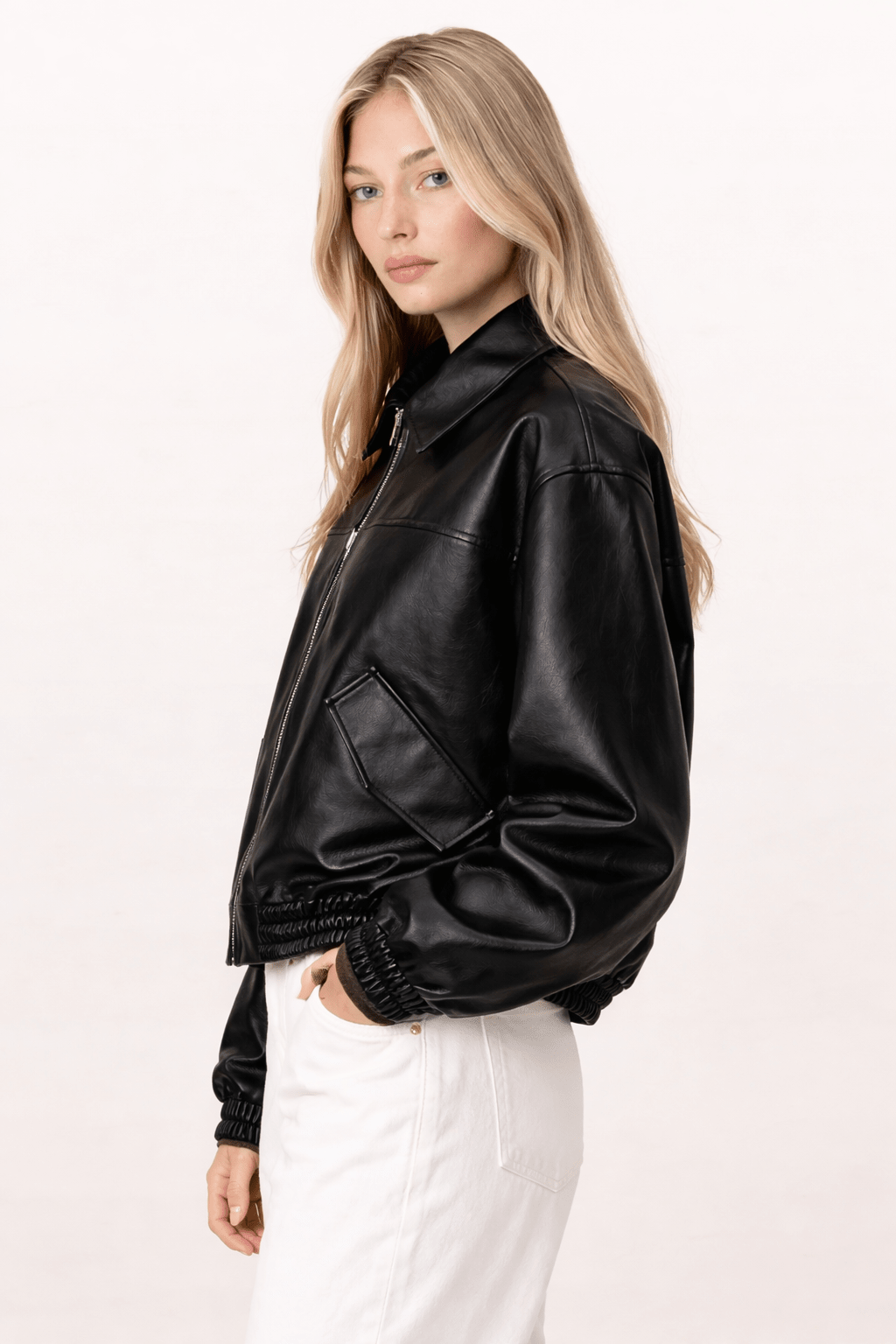 jaqueta-feminina-de-couro-bomber-8454631 - Kabani