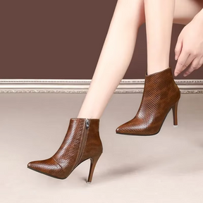 Bota Feminina de Couro Lady Fashion