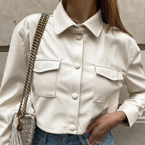 Jaqueta Feminina Cropped de Inverno em Couro Amber