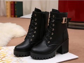 Bota Feminina de Couro Kristen