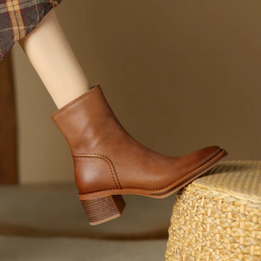 Bota Feminina de Couro Gregória