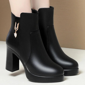Bota Feminina de Couro Aveludada Luxo