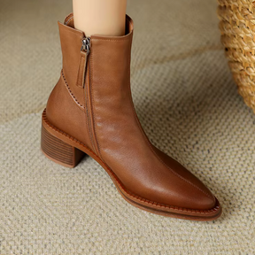 Bota Feminina de Couro Gregória