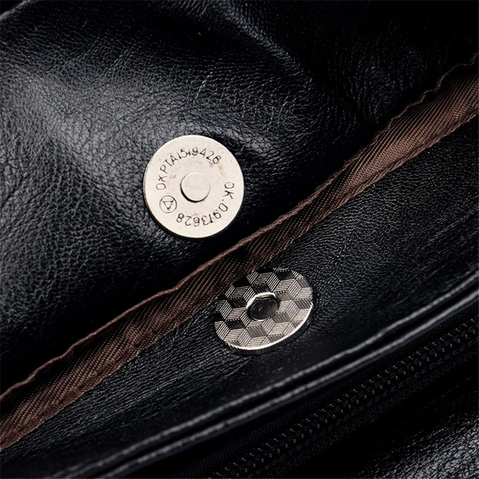 Bolsa Feminina em Couro Genuino - Hernandes Classic [Alça de Brinde]