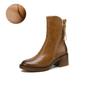 Bota Feminina de Couro com Salto Chelsea