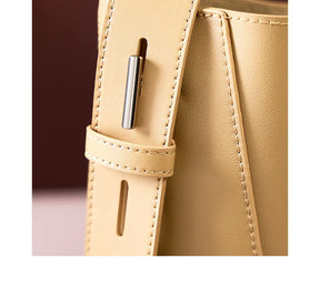 Bolsa Feminina em Couro Genuíno - Stevens