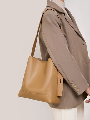 Bolsa Feminina em Couro Genuíno - Stevens