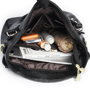 Bolsa Feminina em Couro Genuíno -  Beatrice Lamberti