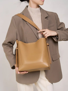 Bolsa Feminina em Couro Genuíno - Stevens