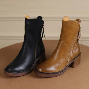 Bota Feminina de Couro com Salto Chelsea