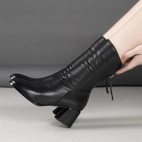 Bota Feminina de Couro Inverno Chelsea