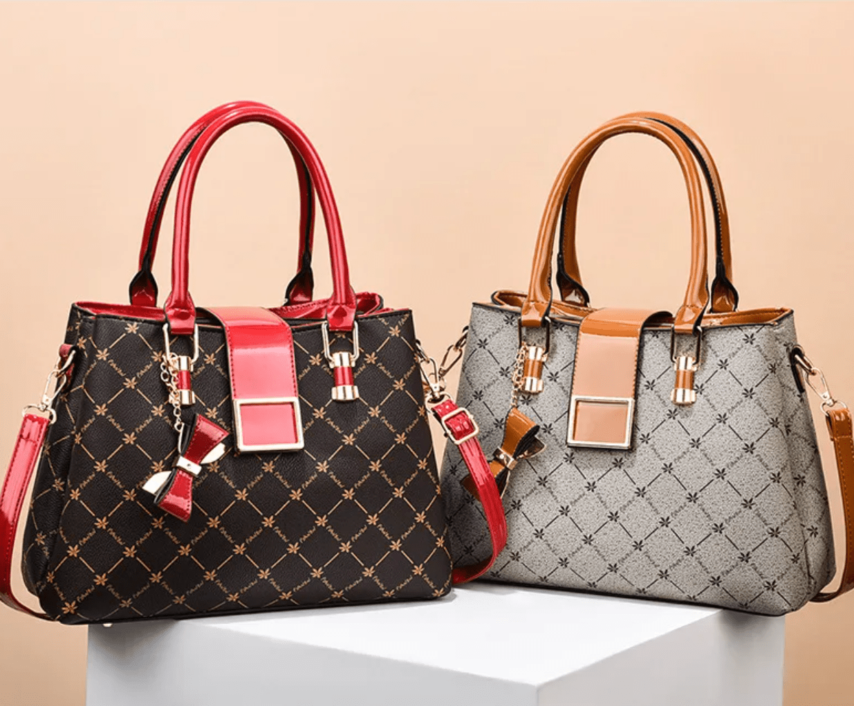 bolsa-feminina-em-couro-genuino-astonini-8234511 - Kabani