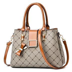 bolsa-feminina-em-couro-genuino-astonini-9035987 - Kabani