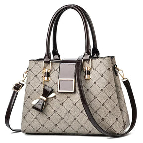 bolsa-feminina-em-couro-genuino-astonini-9359236 - Kabani