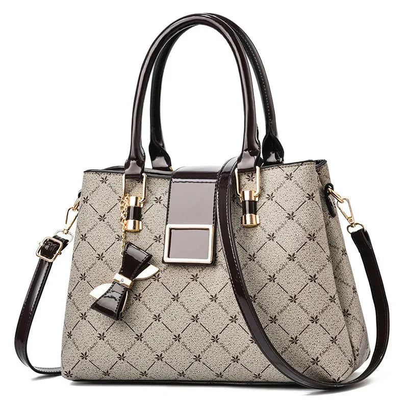 bolsa-feminina-em-couro-genuino-astonini-9359236 - Kabani