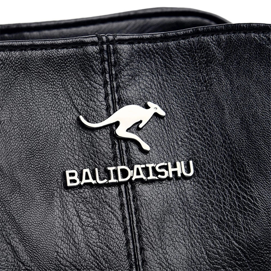 bolsa-feminina-em-couro-genuino-hernandes-classic-alca-de-brinde-4611106 - Kabani