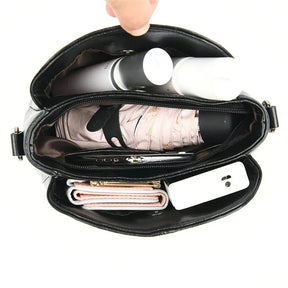 bolsa-feminina-em-couro-genuino-hernandes-classic-alca-de-brinde-8957868 - Kabani