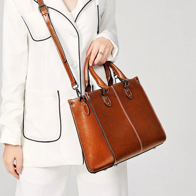 bolsa-feminina-em-couro-genuino-laviolette-9167500 - Kabani