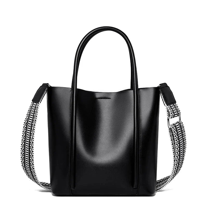 bolsa-feminina-em-couro-genuino-levy-premium-7815618 - Kabani