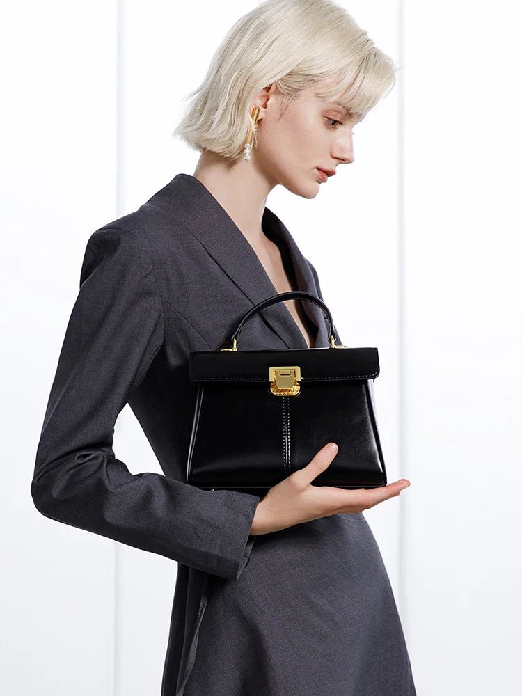 bolsa-feminina-em-couro-genuino-margot-moreau-2607512 - Kabani