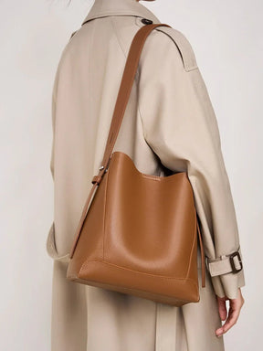 bolsa-feminina-em-couro-genuino-stevens-5543282 - Kabani