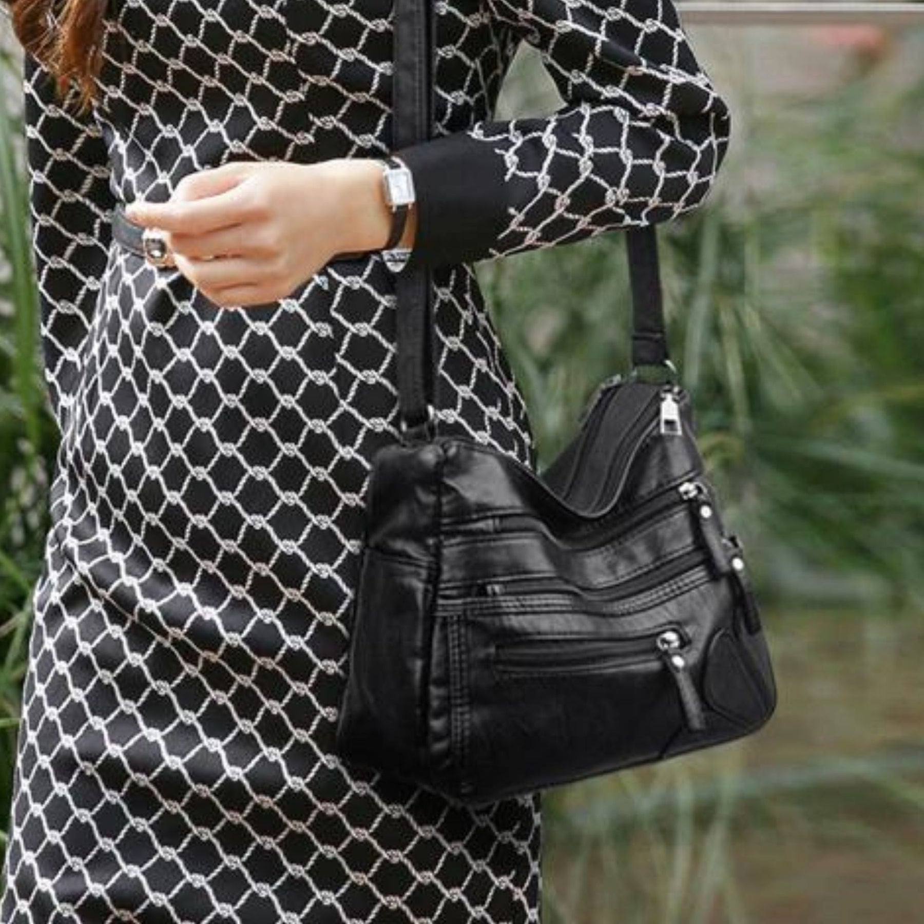 bolsa-transversal-feminina-em-couro-genuino-stephan-ferrera-8718562 - Kabani