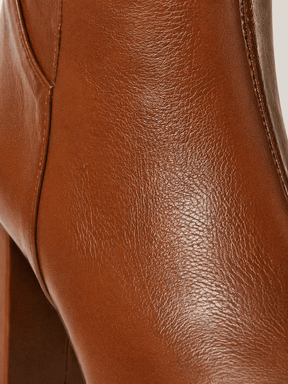 bota-de-couro-feminina-kabani-cano-alto-ladie-6469411 - Kabani