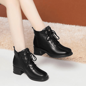 bota-feminina-de-couro-aveludada-carey-2243350 - Kabani
