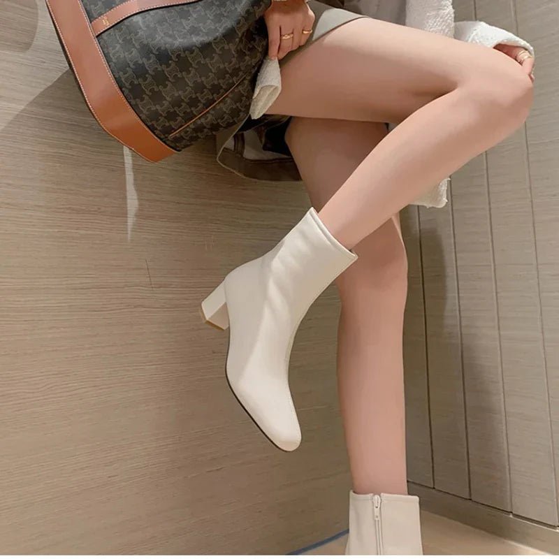 bota-feminina-de-couro-aveludada-heritage-4298362 - Kabani