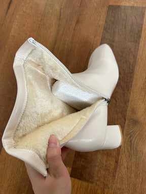 bota-feminina-de-couro-aveludada-heritage-5660263 - Kabani