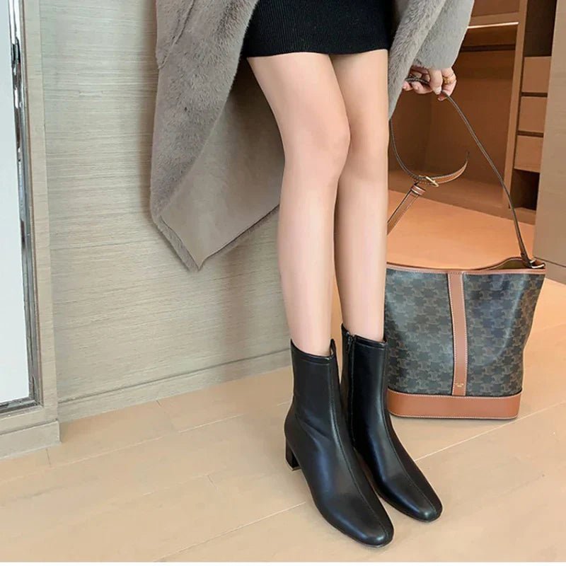 bota-feminina-de-couro-aveludada-heritage-9669233 - Kabani