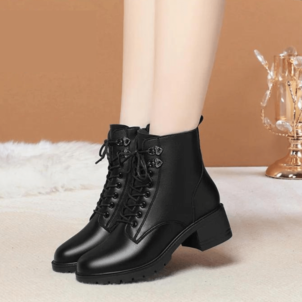 bota-feminina-de-couro-aveludada-martin-4514605 - Kabani