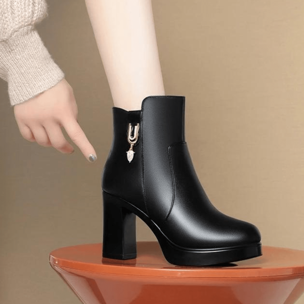 bota-feminina-de-couro-aveludada-merlin-6145705 - Kabani