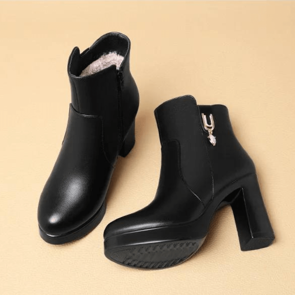bota-feminina-de-couro-aveludada-merlin-6594011 - Kabani