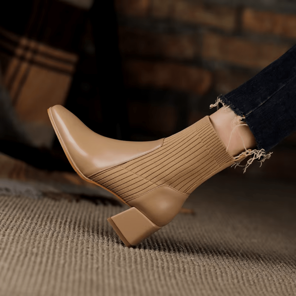 bota-feminina-de-couro-beatrice-6421694 - Kabani