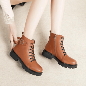 bota-feminina-de-couro-bertha-6177027 - Kabani