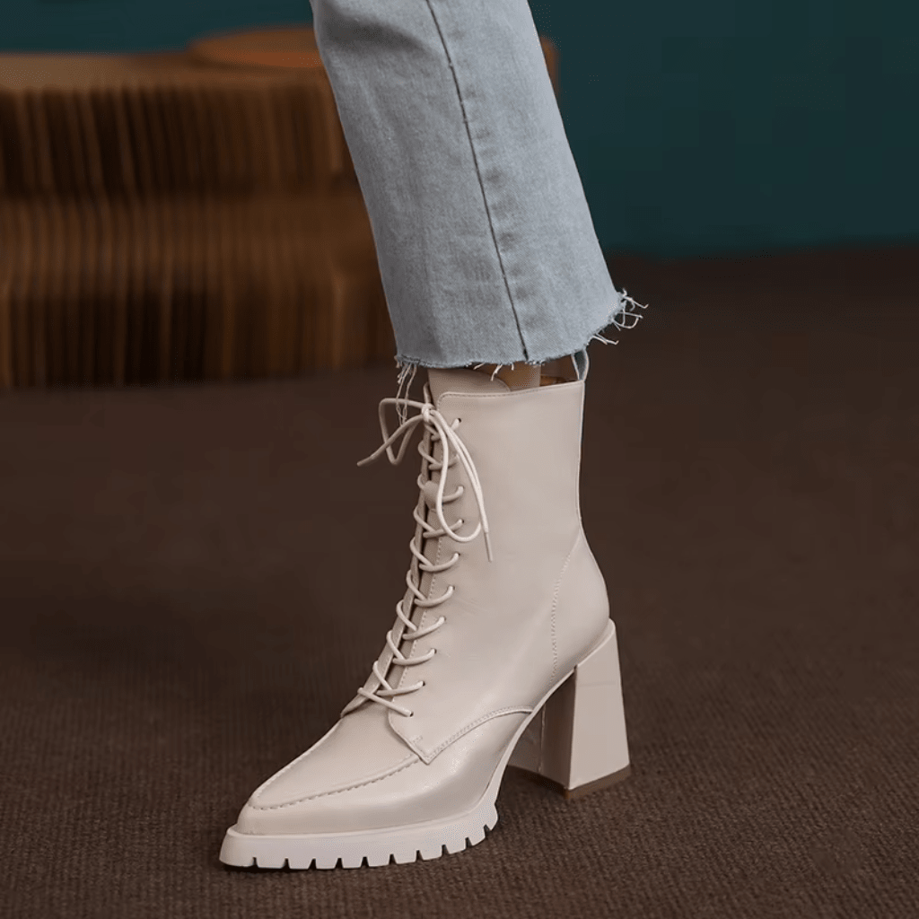bota-feminina-de-couro-betina-6526638 - Kabani