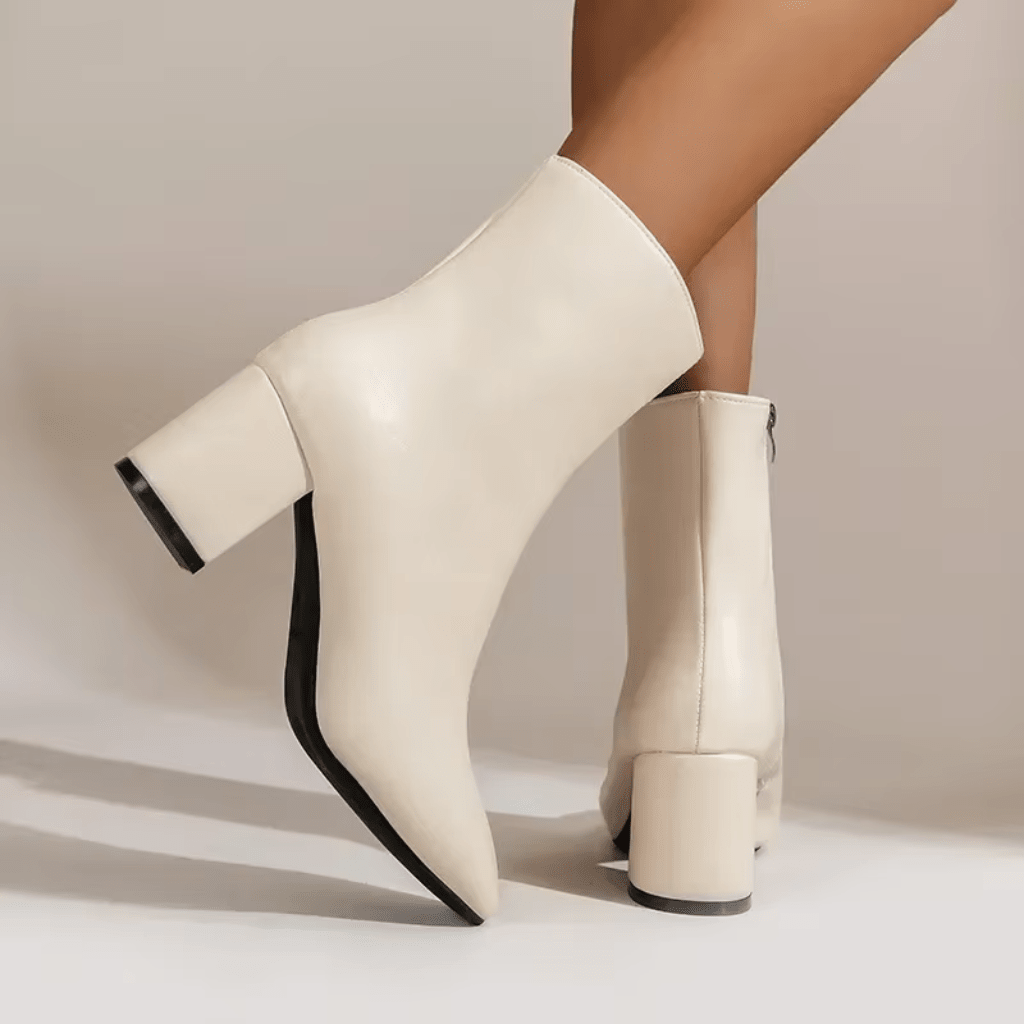 bota-feminina-de-couro-bico-fino-loren-3795531 - Kabani