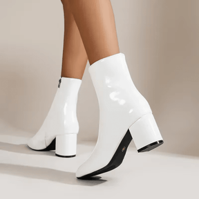 bota-feminina-de-couro-bico-fino-loren-6789206 - Kabani