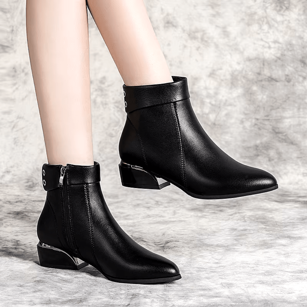 bota-feminina-de-couro-britanico-3110454 - Kabani