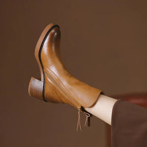 bota-feminina-de-couro-brooklyn-6434845 - Kabani