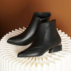 bota-feminina-de-couro-cano-baixo-nevea-5292067 - Kabani