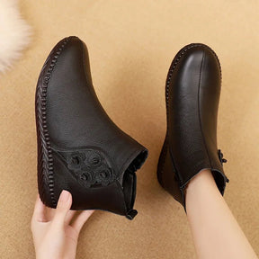 bota-feminina-de-couro-cano-curto-beks-5419992 - Kabani