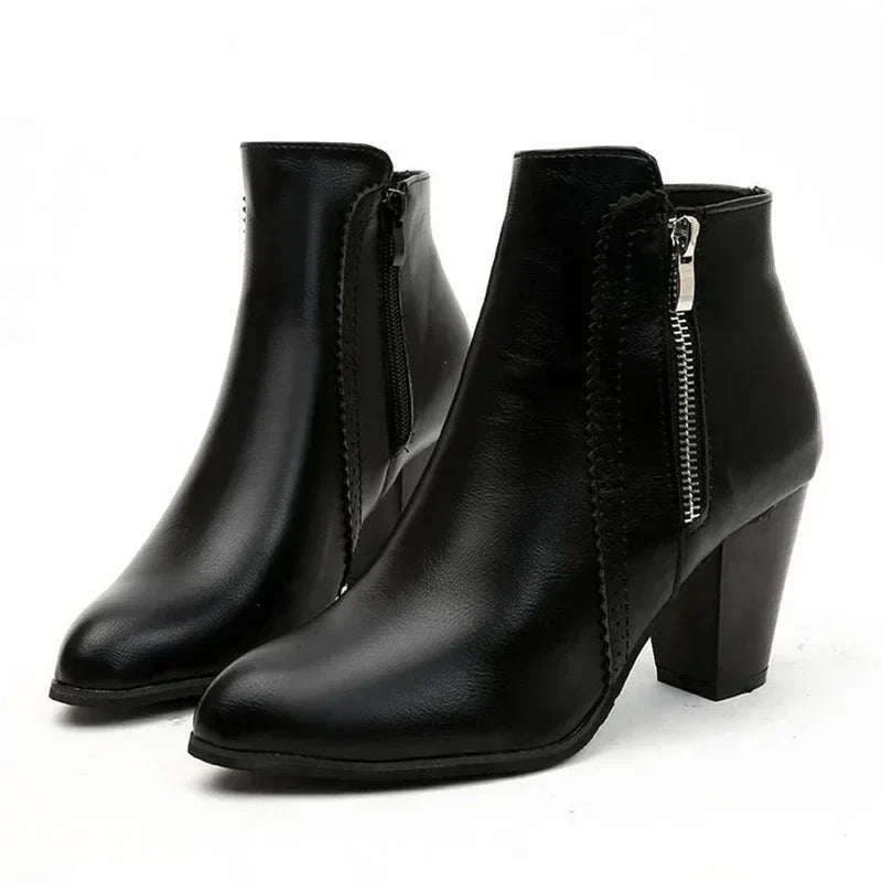 bota-feminina-de-couro-casual-classica-4833339 - Kabani