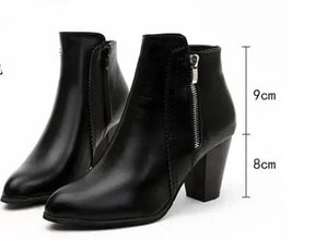 bota-feminina-de-couro-casual-classica-9579965 - Kabani