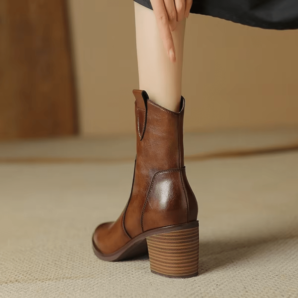 bota-feminina-de-couro-charlotte-5910949 - Kabani